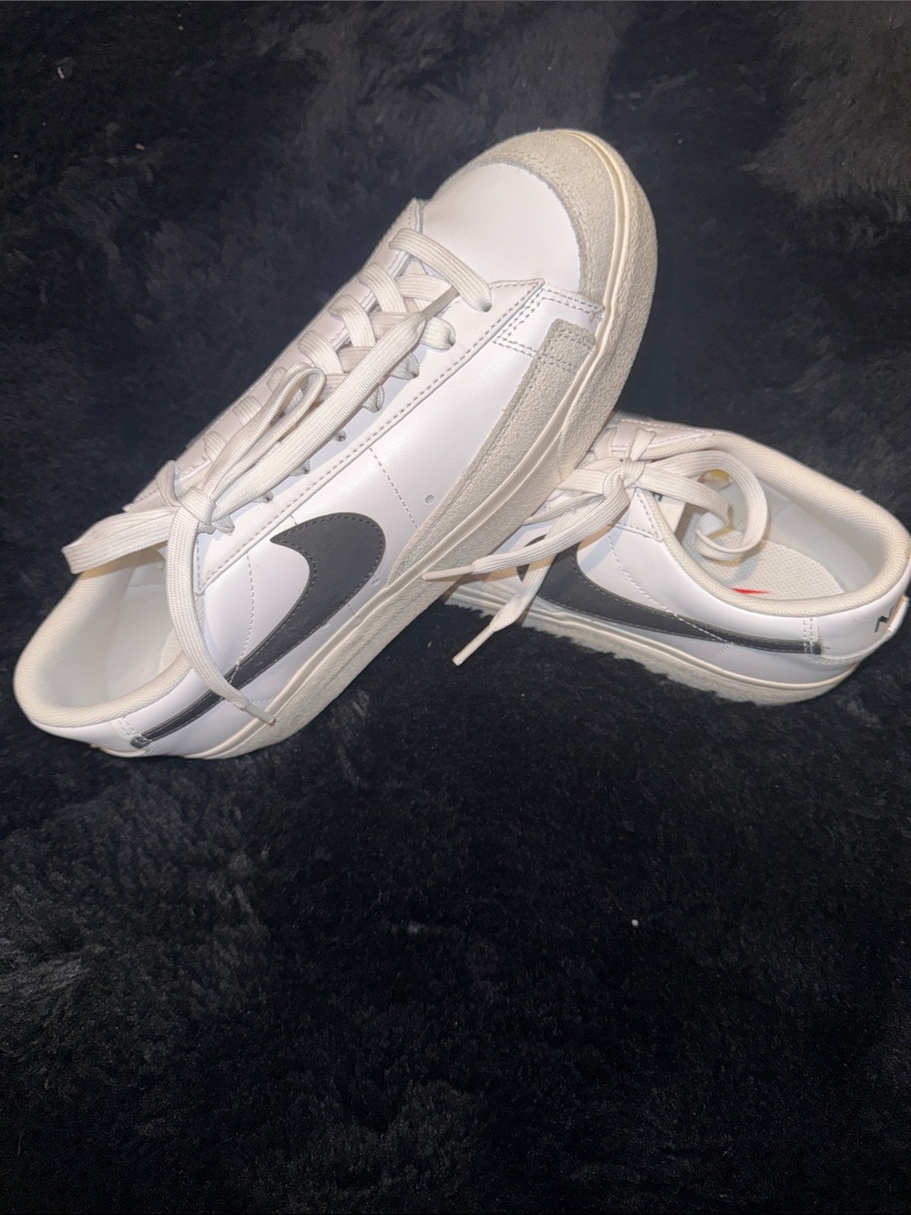 Nike Blazer Low Platform Women's Sneakers – Size 9.5 - Picture 12 of 12